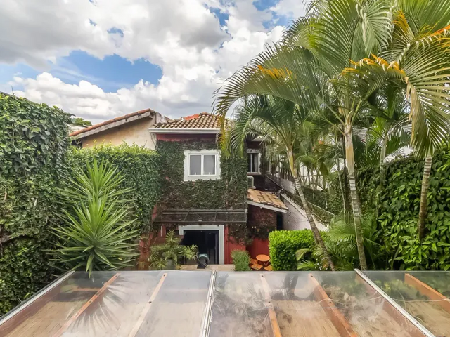 Casa com 360m² 4 quartos e 6 banheiros, à venda, no bairro Jardim Paulistano em São Paulo