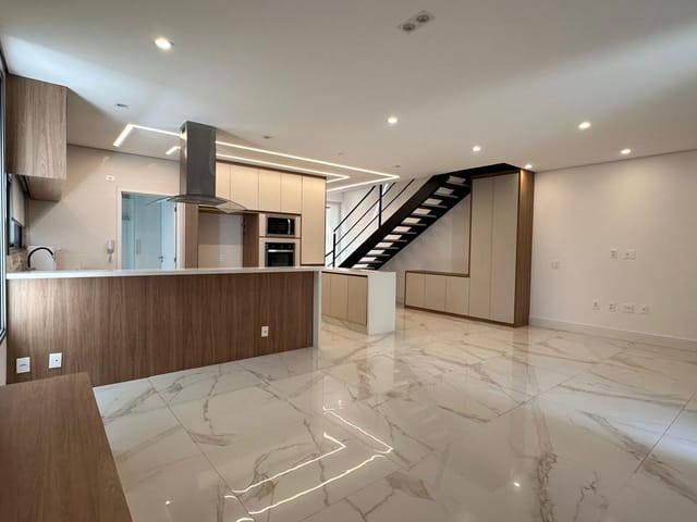 Casa com 230m² 3 quartos e 4 banheiros, para alugar, no bairro Tamboré em Santana de Parnaíba