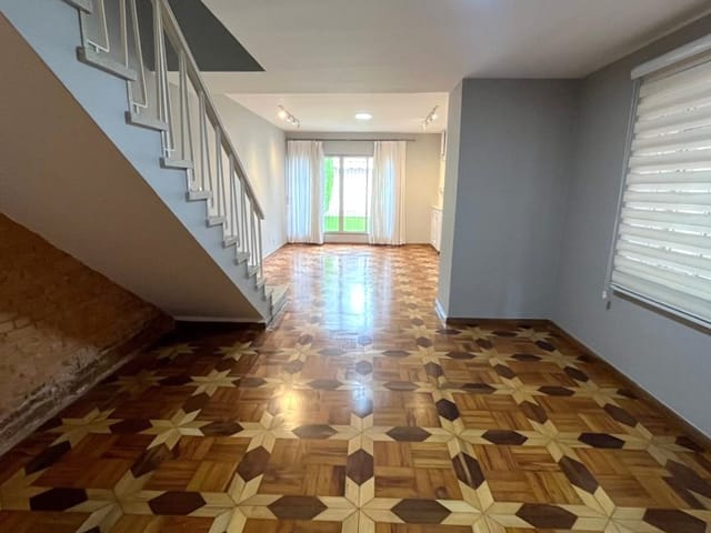 Casa com 240m² 3 quartos e 3 banheiros, à venda, no bairro Cidade Monções em São Paulo