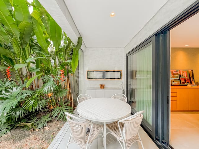 Casa com 300m² 3 quartos e 5 banheiros, à venda ou para alugar, no bairro Brooklin Paulista em São Paulo