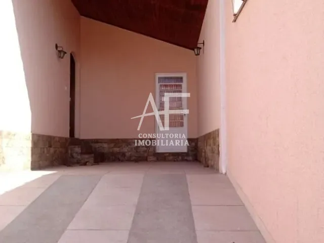 Casa com 250m² 2 quartos e 1 banheiro, à venda, no bairro Jardim Ana Rosa em Taubaté