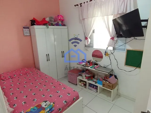 Casa com 131m² 2 quartos e 2 banheiros, à venda, no bairro Balneário dos Golfinhos em Caraguatatuba