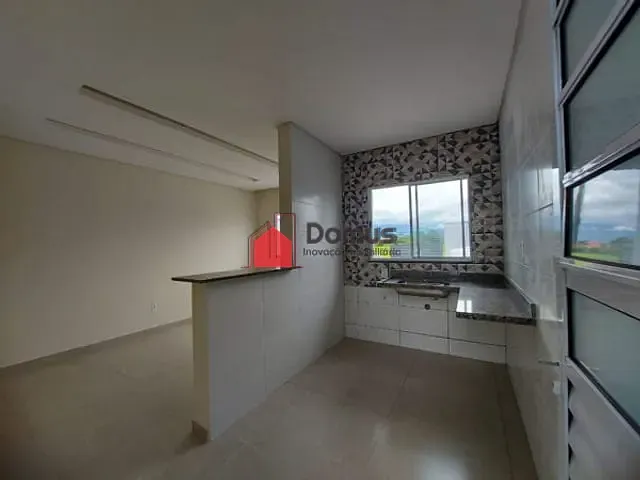 Casa com 130m², à venda, no bairro Conjunto Habitacional Terra dos Ipês W em Pindamonhangaba