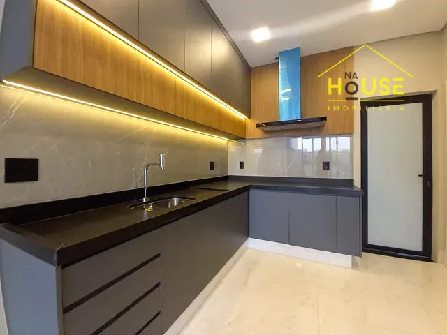 Casa com 375m² 3 quartos e 5 banheiros, à venda, no bairro Condomínio Vilage La Montagne em São José do Rio Preto
