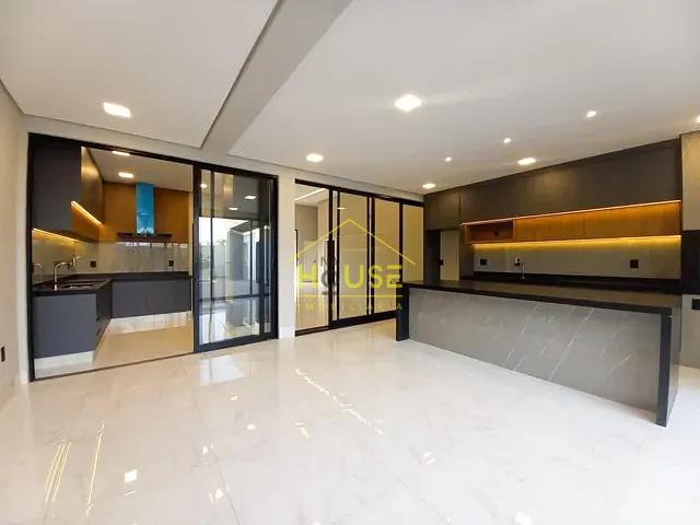 Casa com 375m² 3 quartos e 5 banheiros, à venda, no bairro Condomínio Vilage La Montagne em São José do Rio Preto