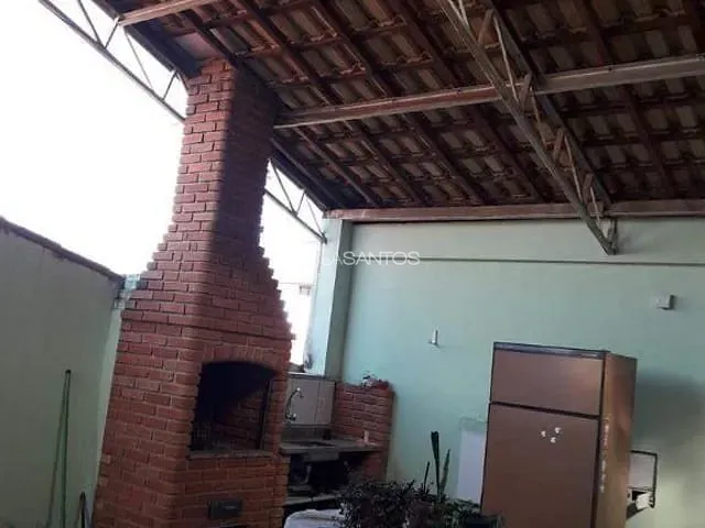 Casa com 300m² 3 quartos e 2 banheiros, à venda, no bairro Jardim Guadalajara em Sorocaba