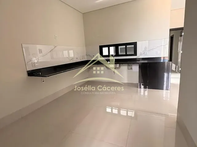 Casa com 200m² 3 quartos e 2 banheiros, à venda, no bairro avenida das torres em Cuiabá