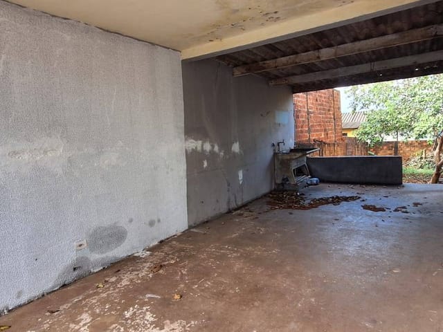 Casa 2 quartos e 1 banheiro, para alugar, no bairro Parque Residencial Ana Rosa em Cambé