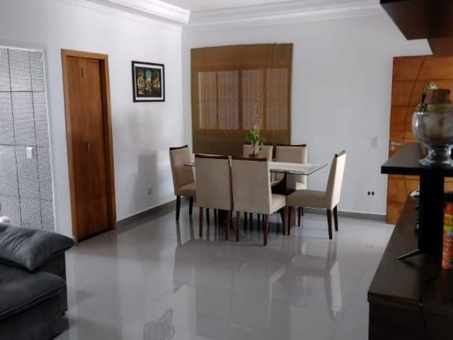 Casa com 260m² 2 quartos e 2 banheiros, à venda, no bairro Residencial Pastoreiro em Cotia
