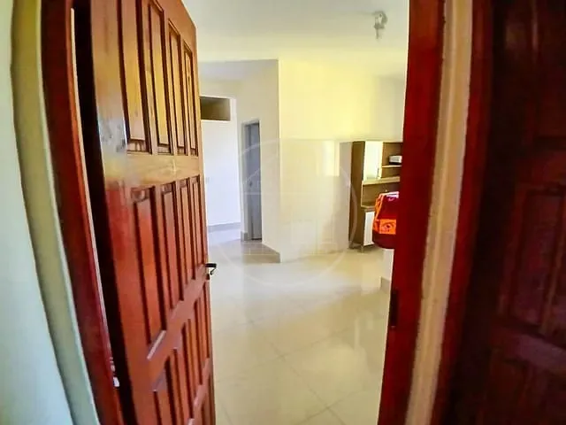 Casa com 250m² 2 quartos e 1 banheiro, para alugar, no bairro Jardim Shangrilá em São Paulo