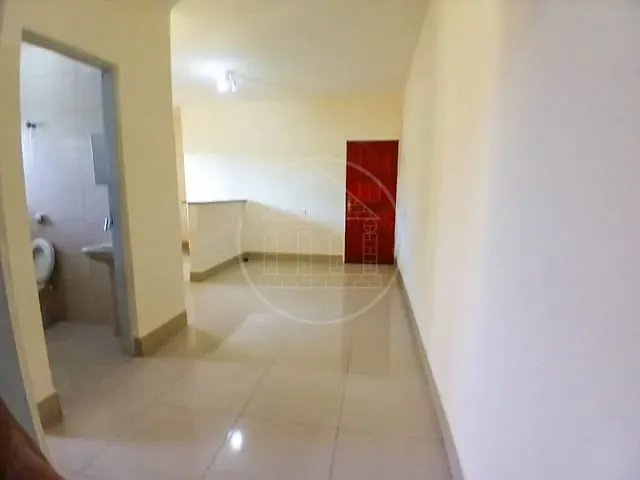 Casa com 250m² 2 quartos e 1 banheiro, para alugar, no bairro Jardim Shangrilá em São Paulo