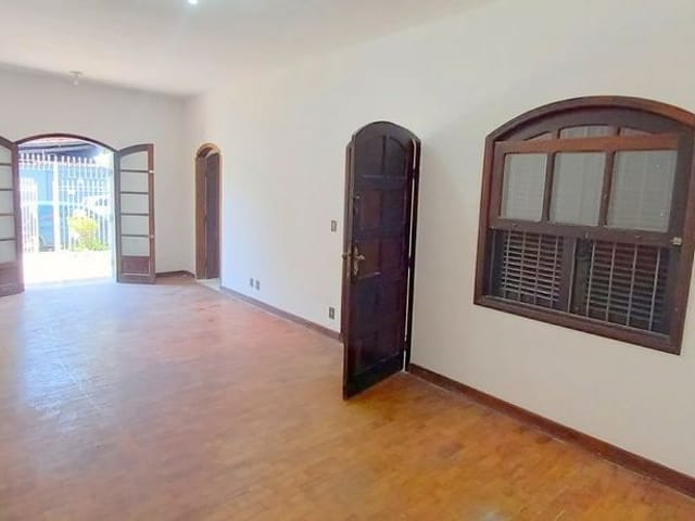 Foto do Casa - Casa com 4 dormitórios, 310 m² - venda por R$ 999.000,00 ou aluguel por R$ 4.850,00/mês - Jardim Esplanada - São José dos Campos/SP | RUSSI IMÓVEIS