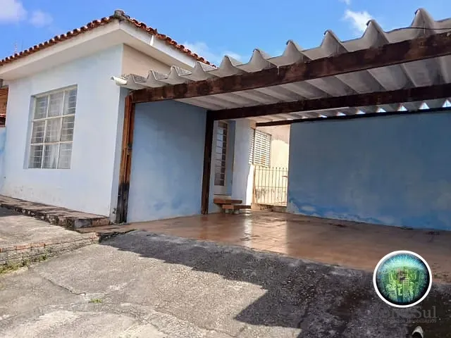 Casa com 350m² 3 quartos e 1 banheiro, à venda, no bairro Vila Santa Tereza em Sorocaba