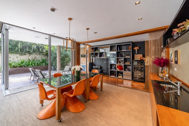 Casa com 380m² 4 quartos e 6 banheiros, à venda, no bairro Vila Madalena em São Paulo