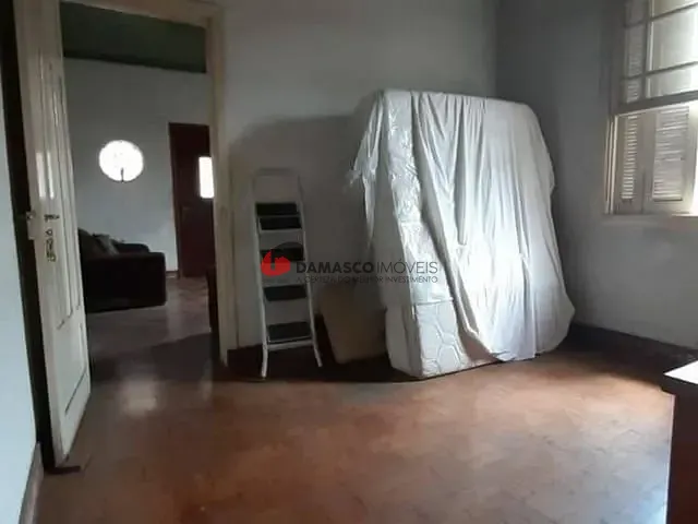 Casa com 200m² 2 quartos e 1 banheiro, à venda, no bairro Cerâmica em São Caetano do Sul
