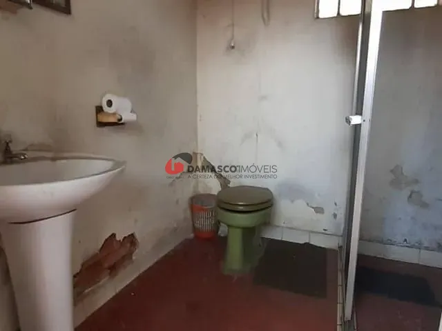 Casa com 200m² 2 quartos e 1 banheiro, à venda, no bairro Cerâmica em São Caetano do Sul