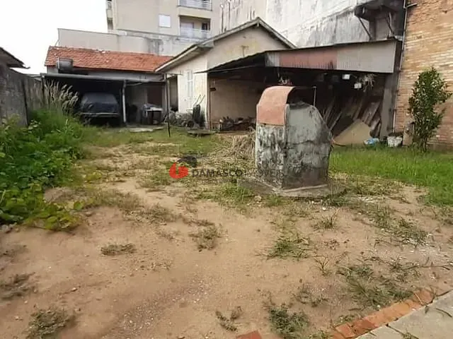 Casa com 200m² 2 quartos e 1 banheiro, à venda, no bairro Cerâmica em São Caetano do Sul