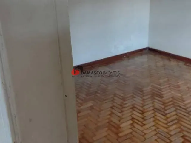 Casa com 400m² 2 quartos e 1 banheiro, à venda, no bairro Santa Maria em São Caetano do Sul