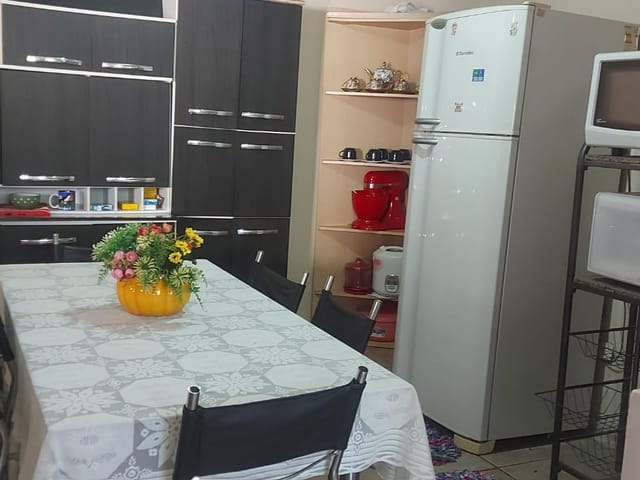 Casa com 200m² 1 quarto e 1 banheiro, à venda, no bairro Ouro Verde em Londrina