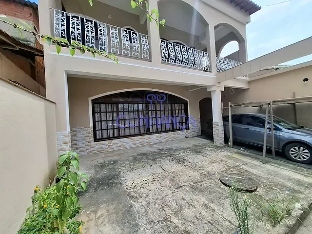 Casa com 291m² 5 quartos e 2 banheiros, à venda ou para alugar, no bairro Campo Grande em Rio de Janeiro
