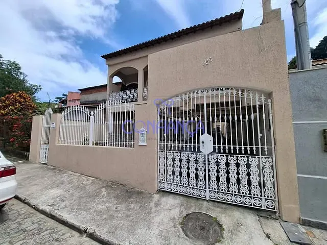 Casa com 291m² 5 quartos e 2 banheiros, à venda ou para alugar, no bairro Campo Grande em Rio de Janeiro