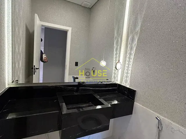 Casa com 360m² 3 quartos e 4 banheiros, à venda, no bairro Condomínio Vilage La Montagne em São José do Rio Preto