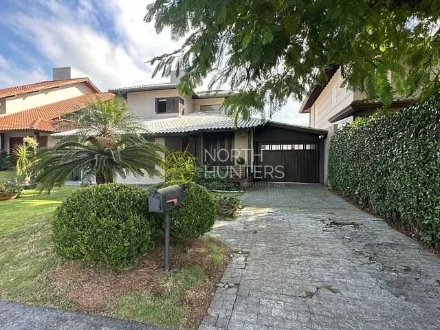 Casa com 450m² 4 quartos e 4 banheiros, à venda, no bairro Jurerê Internacional em Florianópolis