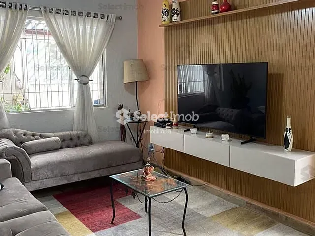 Casa com 141m² 3 quartos e 2 banheiros, à venda, no bairro Parque São Vicente em Mauá