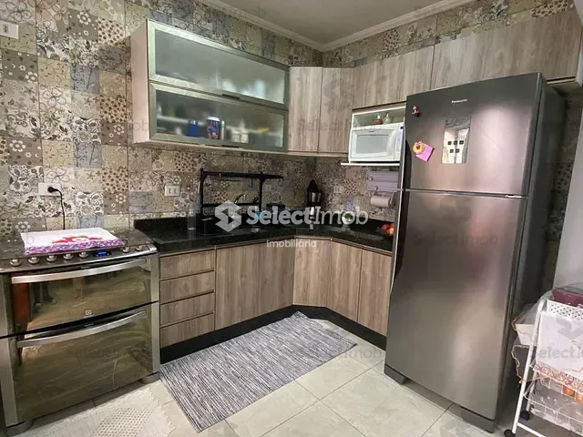 Casa com 141m² 3 quartos e 2 banheiros, à venda, no bairro Parque São Vicente em Mauá