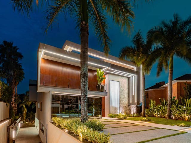 Casa com 1082m² 5 quartos e 8 banheiros, à venda, no bairro Alphaville em Santana de Parnaíba