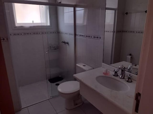 Casa com 560m² 4 quartos e 8 banheiros, à venda, no bairro Alphaville em Santana de Parnaíba