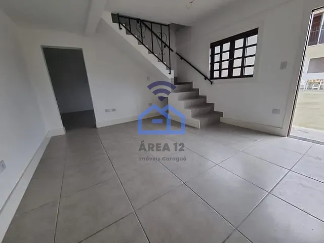 Casa com 111m² 3 quartos e 4 banheiros, à venda, no bairro Indaiá em Caraguatatuba