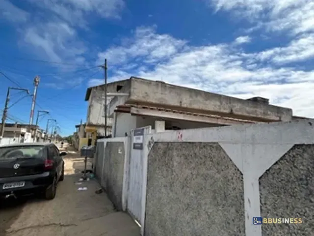 Casa com 400m² 2 quartos e 1 banheiro, à venda, no bairro Parque Penha em Campos dos Goytacazes