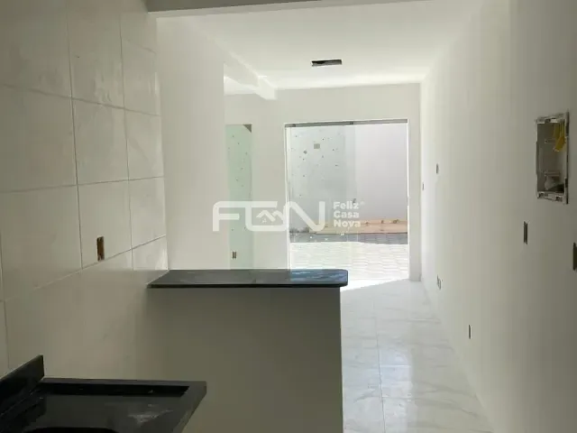 Casa 3 quartos e 3 banheiros, à venda, no bairro Ipitanga em Lauro de Freitas