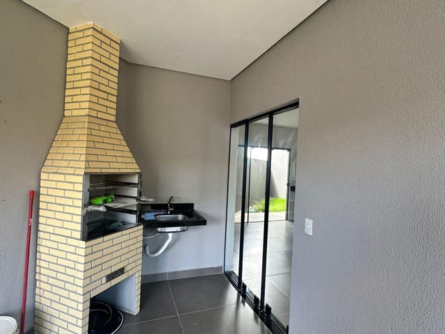 Casa com 120m² 2 quartos e 2 banheiros, para alugar, no bairro Colúmbia em Londrina