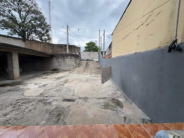 Casa com 200m² 2 quartos e 1 banheiro, à venda, no bairro Jardim Lisa em Campinas