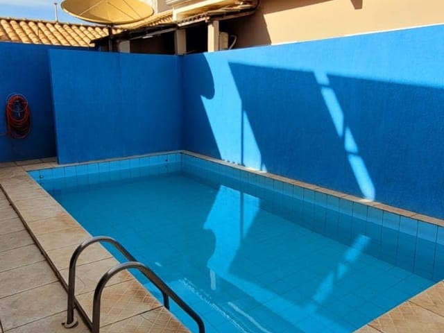Casa 3 quartos e 3 banheiros, à venda, no bairro Jardim Itália em Cuiabá