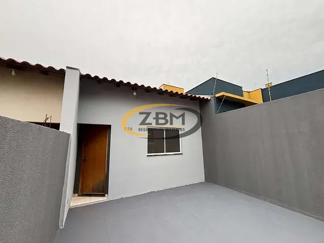 Casa com 135m² 2 quartos e 1 banheiro, à venda, no bairro Parque Industrial José Belinati em Londrina