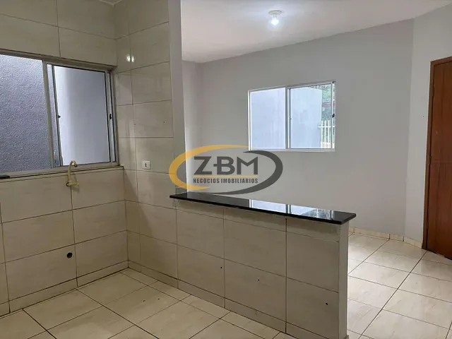 Casa com 135m² 2 quartos e 1 banheiro, à venda, no bairro Parque Industrial José Belinati em Londrina