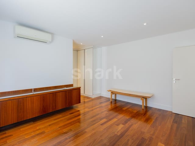 Casa com 1597m² 4 quartos e 9 banheiros, à venda, no bairro Tamboré em Barueri