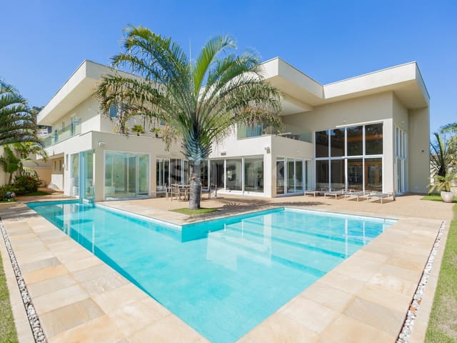 Casa com 1597m² 4 quartos e 9 banheiros, à venda, no bairro Tamboré em Barueri