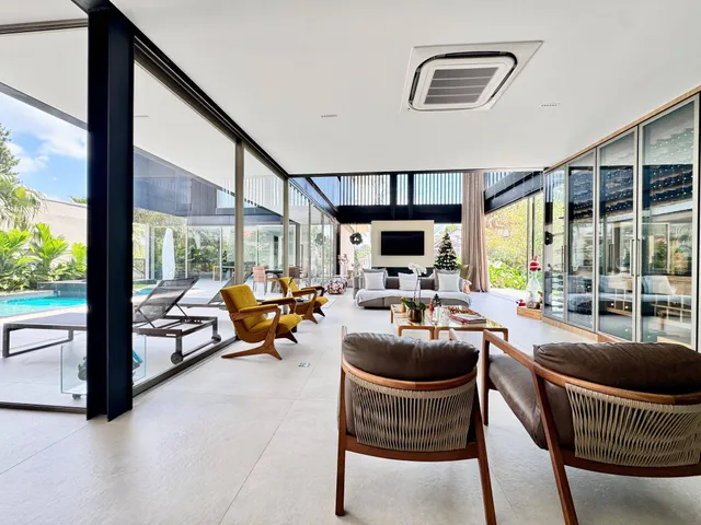 Casa com 920m² 4 quartos e 7 banheiros, à venda, no bairro Alphaville Residencial Um em Barueri
