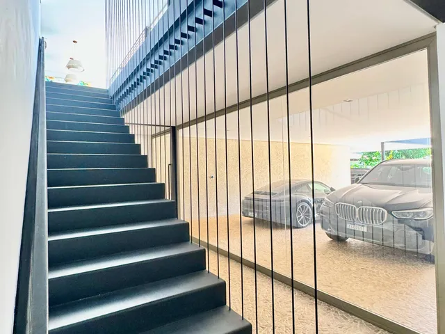 Casa com 920m² 4 quartos e 7 banheiros, à venda, no bairro Alphaville Residencial Um em Barueri