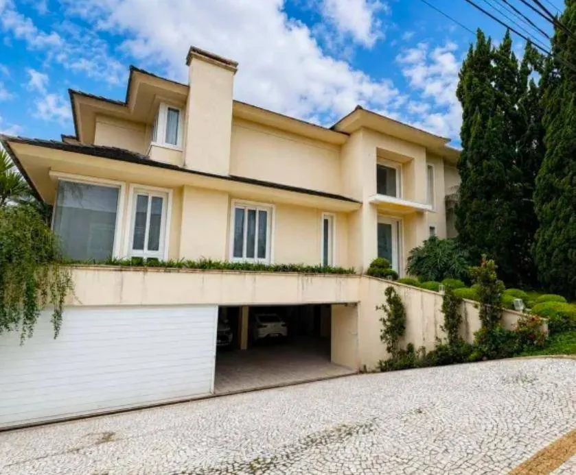 Casa em Alphaville — foto 1