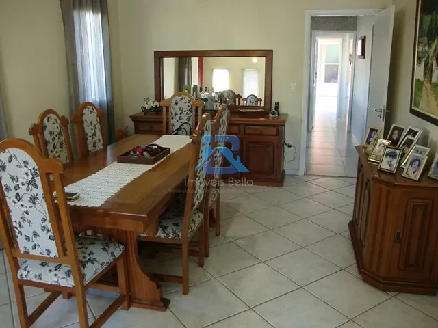 Casa com 288m² 3 quartos e 3 banheiros, à venda, no bairro Jardim Nice em Itatiba