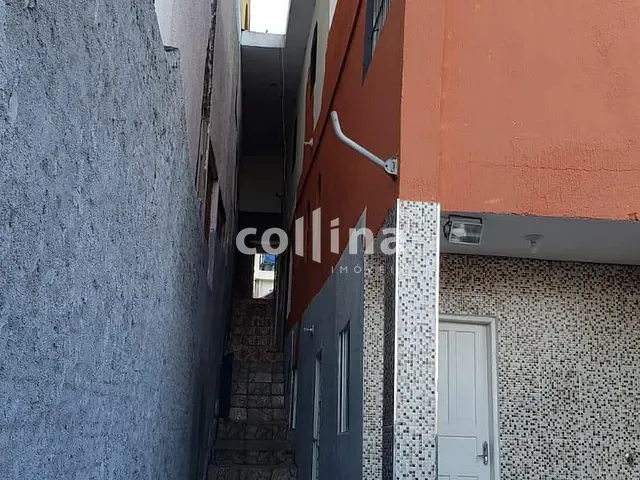 Casa 5 quartos e 3 banheiros, à venda, no bairro Vila Silviânia em Carapicuíba