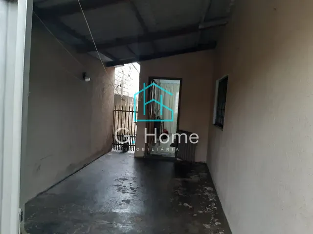 Casa com 200m² 3 quartos e 2 banheiros, à venda, no bairro Conjunto Parigot de Souza 3 em Londrina