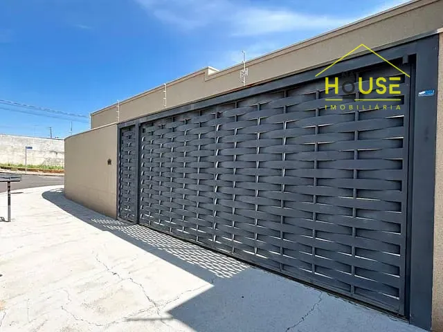 Casa com 208m² 3 quartos e 3 banheiros, à venda, no bairro Residencial Regissol II em Mirassol