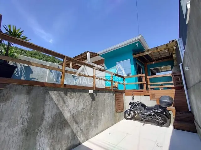 Casa 2 quartos e 1 banheiro, à venda, no bairro Bela Vista em Palhoça