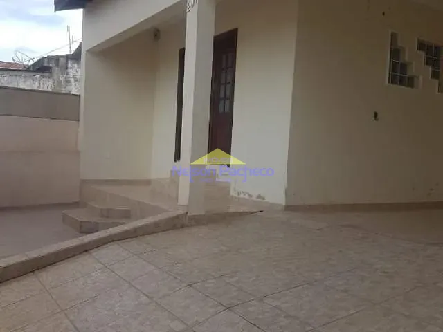Casa com 250m² 3 quartos e 1 banheiro, para alugar, no bairro Jardim Maria Amélia em Capivari